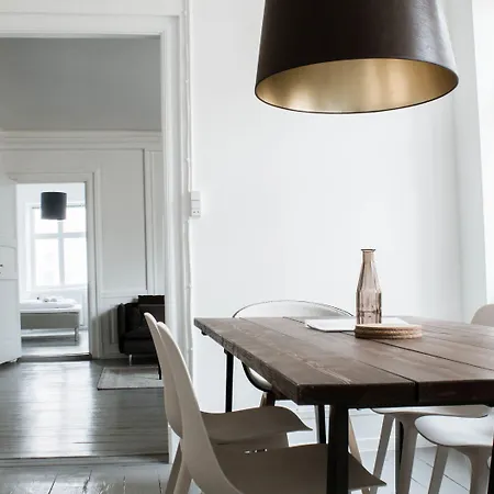 3 Bedroom In Latin Quarter