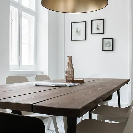 3 Bedroom In Latin Quarter