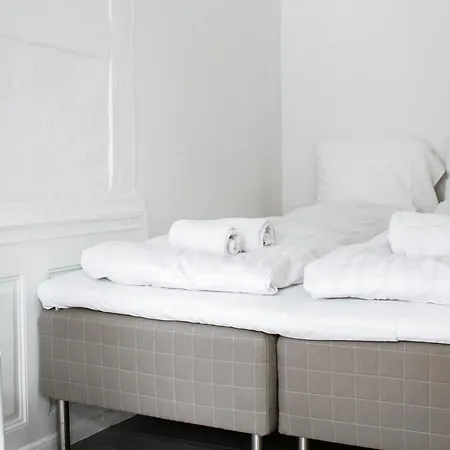 3 Bedroom In Latin Quarter *